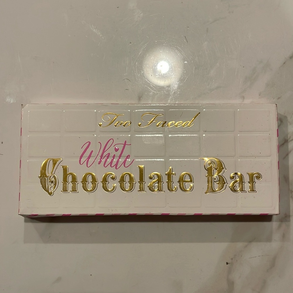 Too faced white chocolate bar